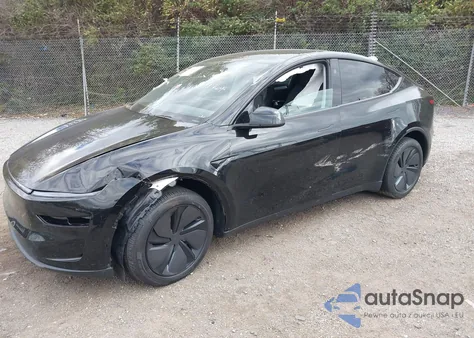 2026 Tesla Model Y Long Range Dual Motor All-Wheel Drive/Long Range Launch Series from USA, damaged, VIN 7SAYGDEE5TA414553